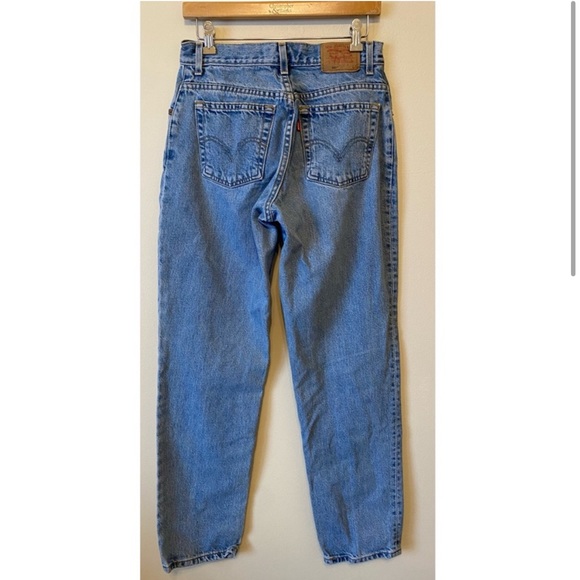 Levi’s Classic Relaxed 550 Blue Denim Jeans - Picture 2 of 9